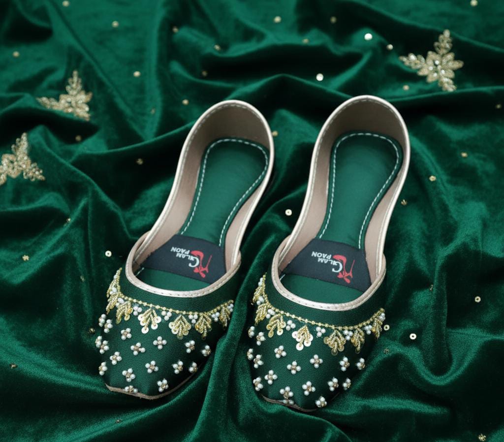 Women footwear casual