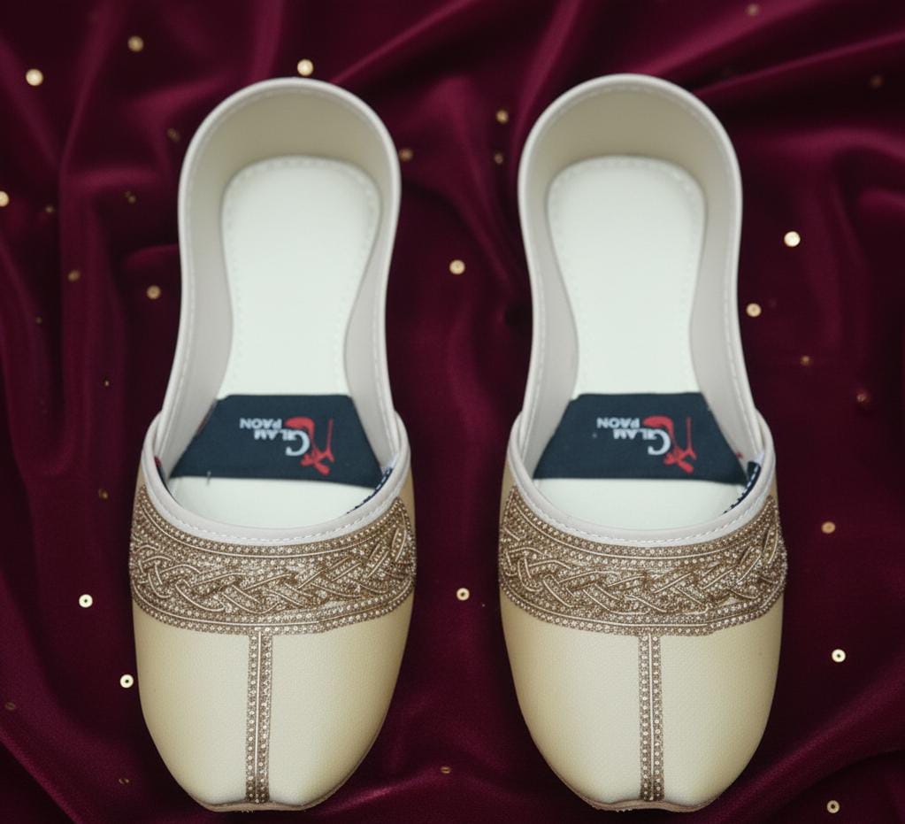 Women footwear casual