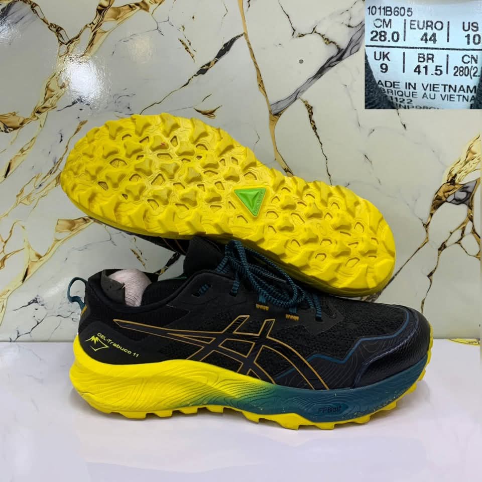 Men’s sneaker shoes