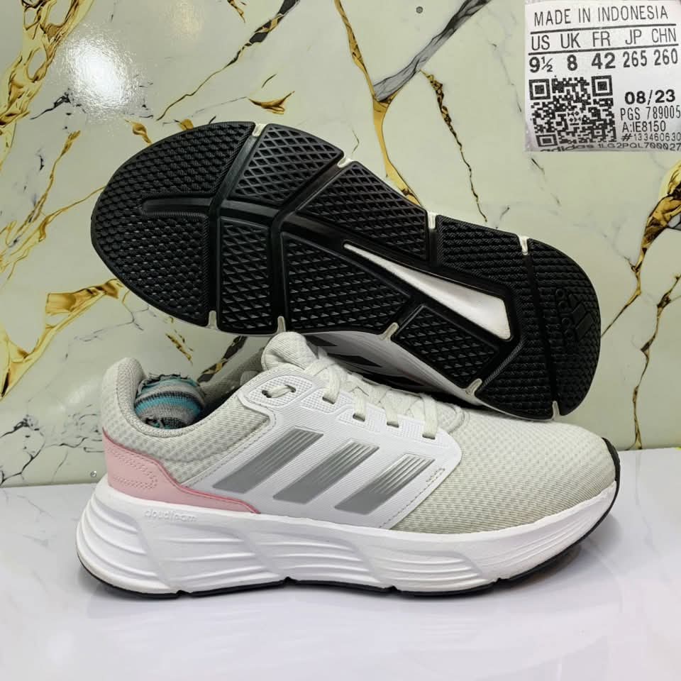 Men’s sneaker shoes