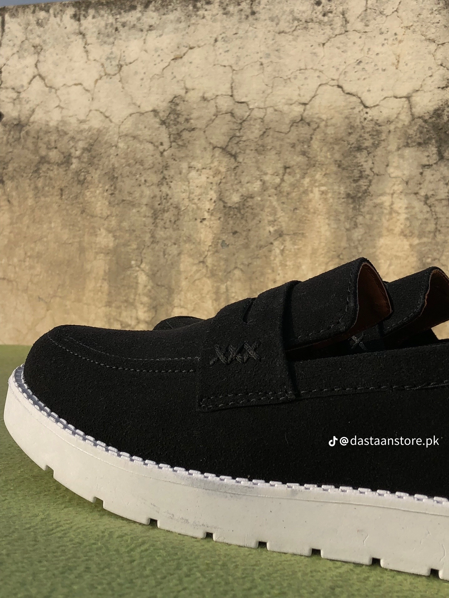 Men’s loafer shoes