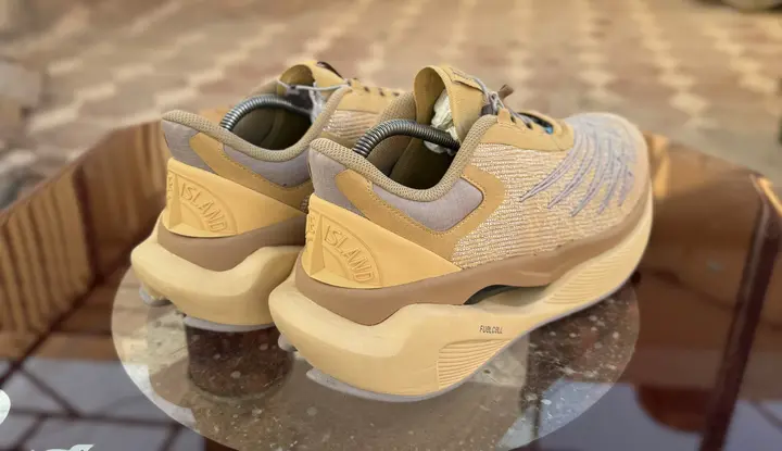 Men’s sneakers shoes