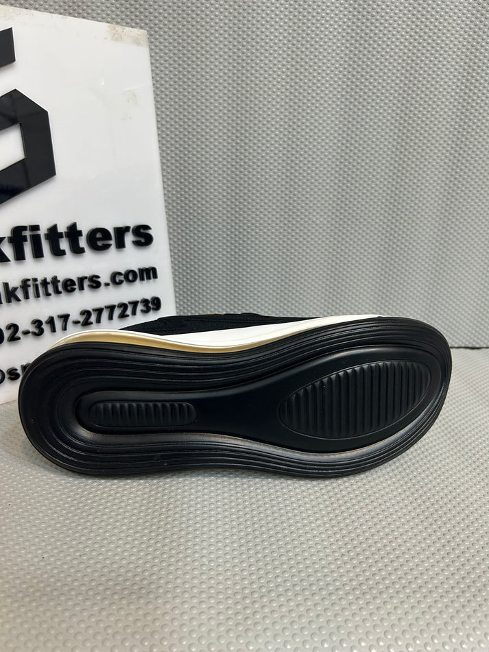 Men’s sneaker shoes