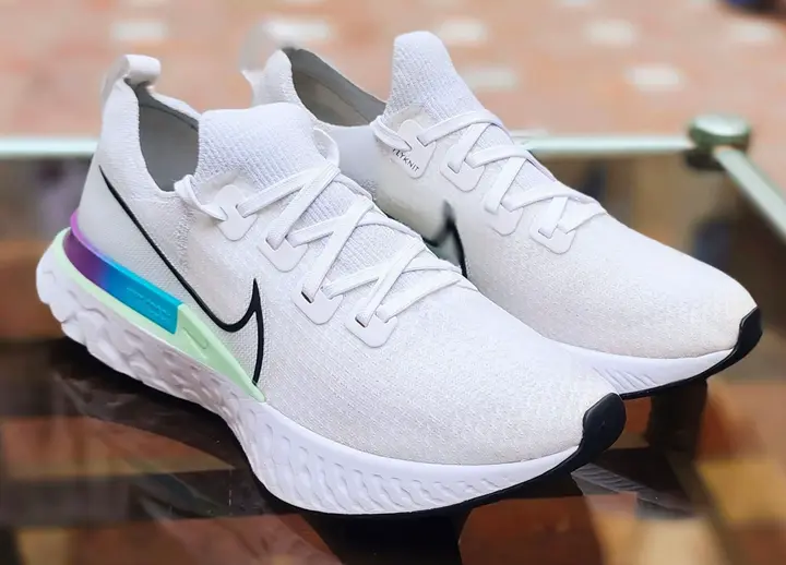 Men’s sneakers shoes