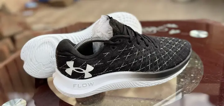 Men’s sneaker shoes