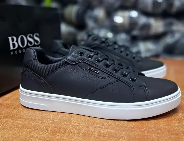 Men’s sneaker shoes