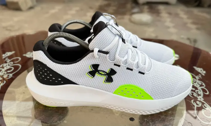 Men’s sneaker shoes