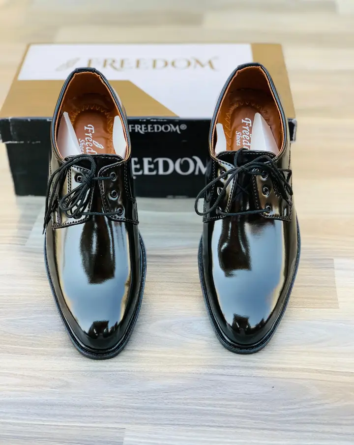 Men’s dress shoes