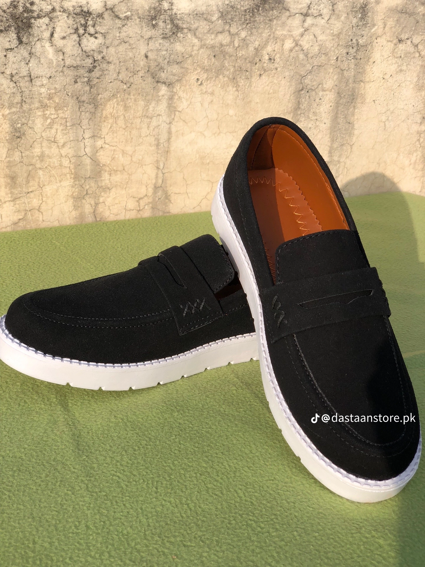 Men’s loafer shoes