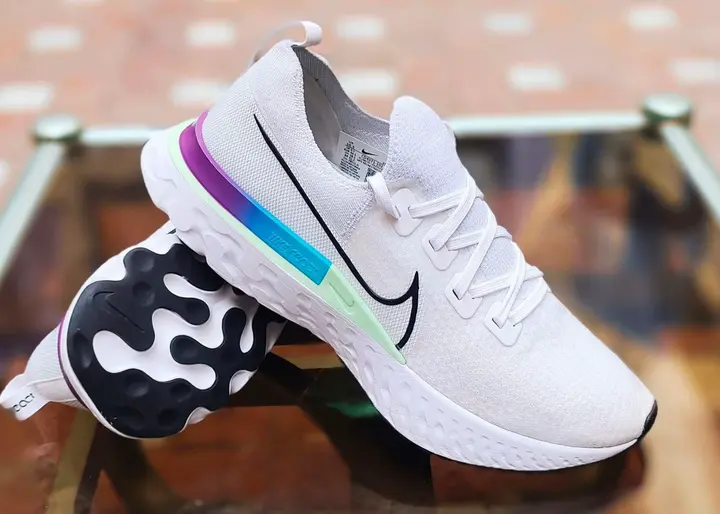 Men’s sneakers shoes