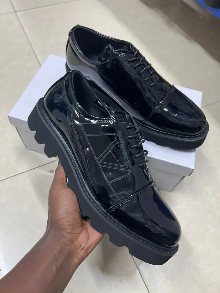 Men’s loafer shoes