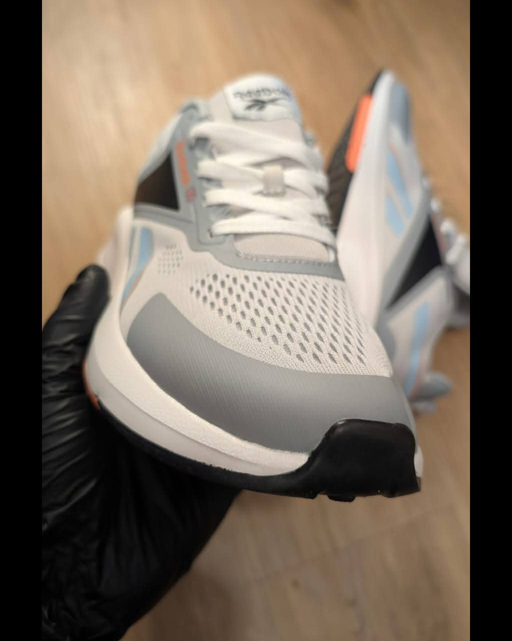 Men’s sneakers shoes