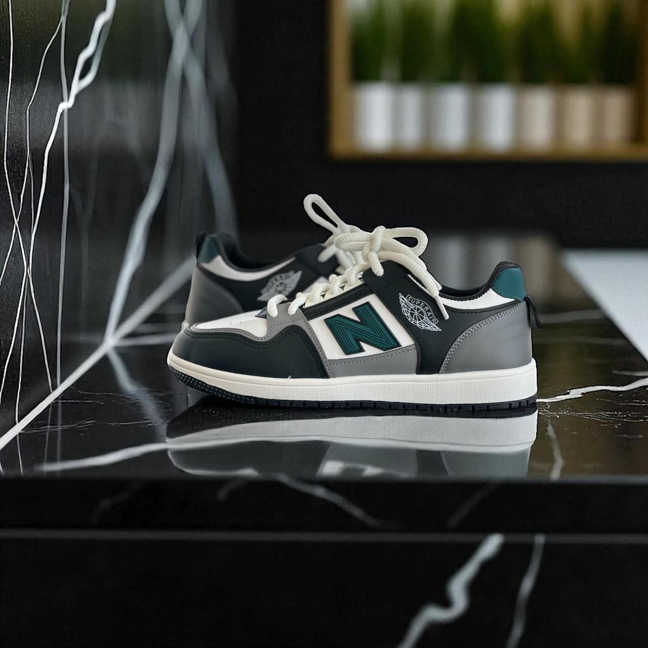 Men’s sneakers shoes