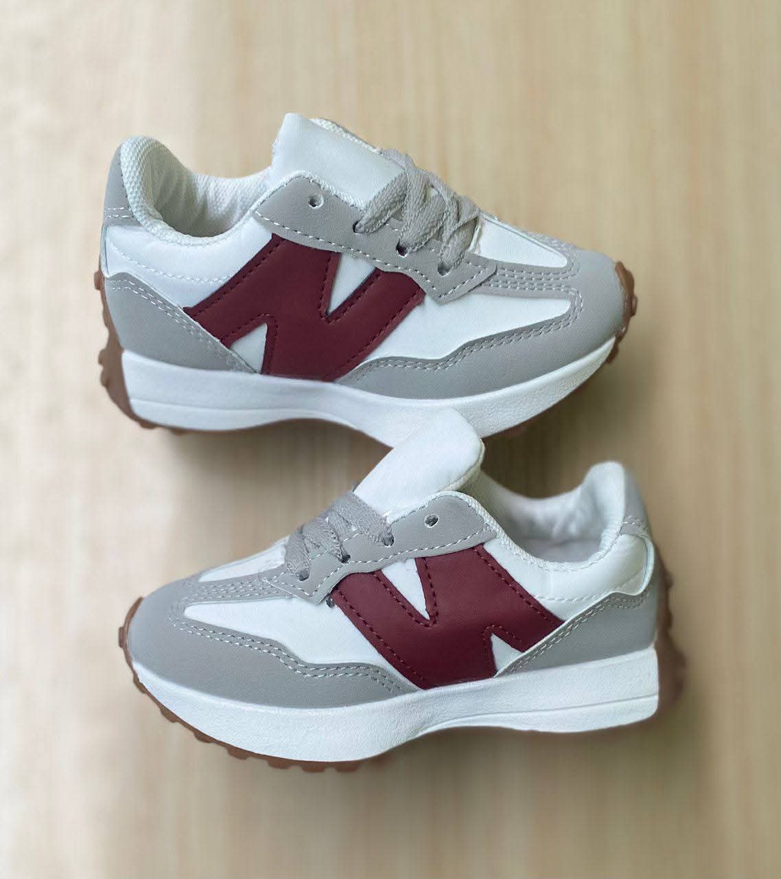 Men’s sneaker shoes