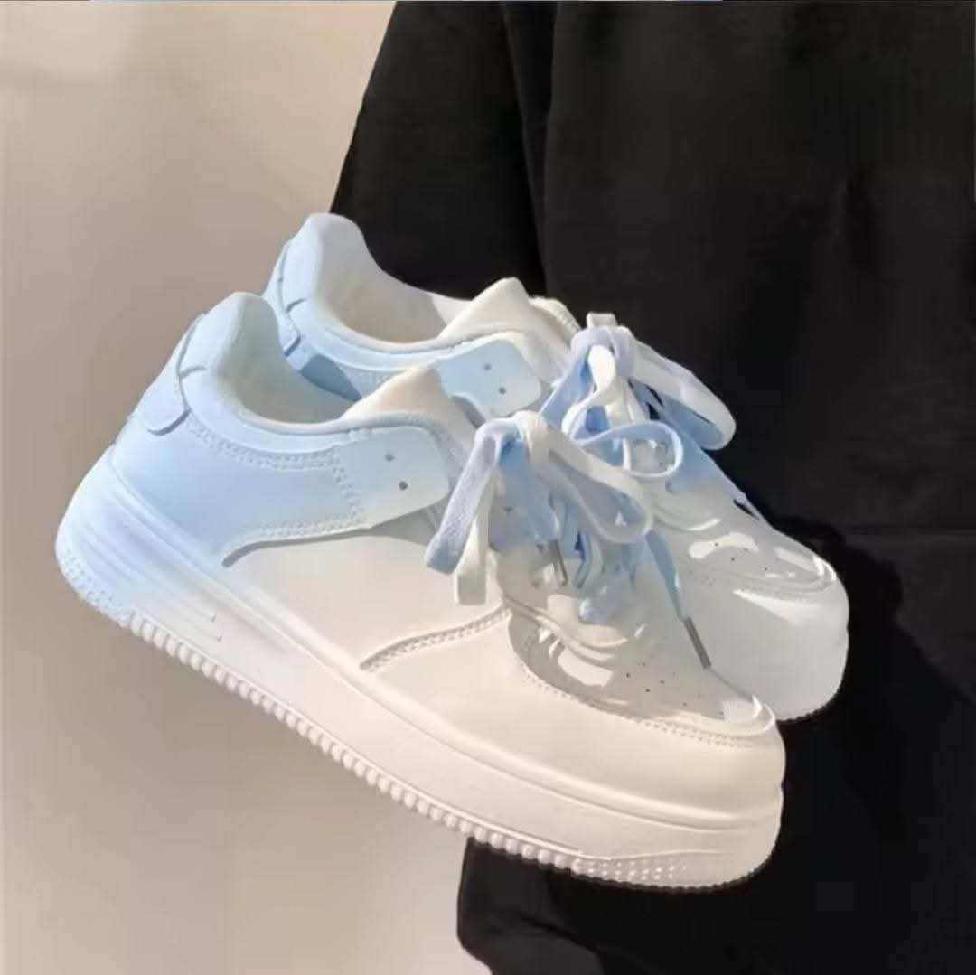 Women sneaker shoes