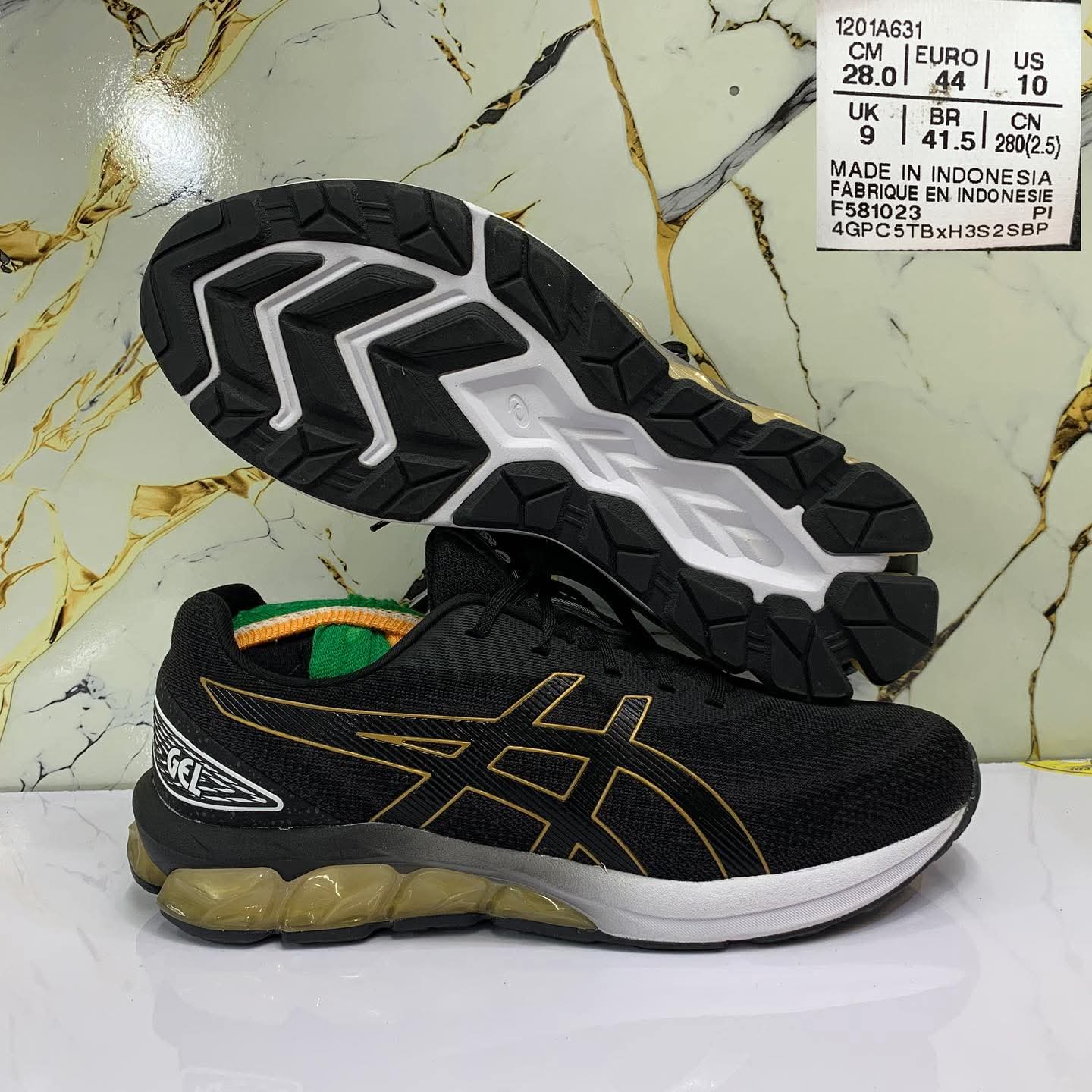 Men’s sneaker shoes