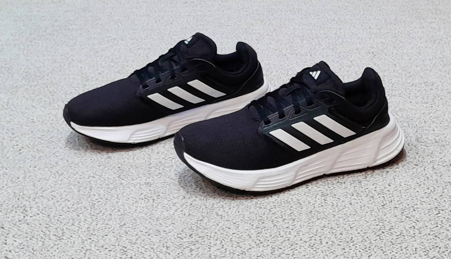 Men’s sneaker shoes