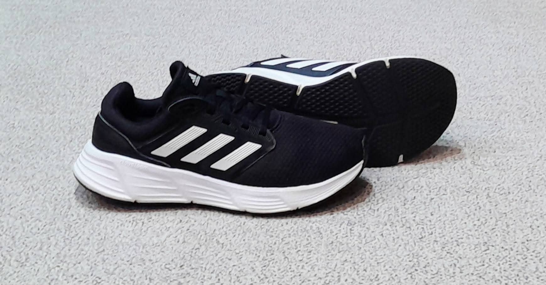 Men’s sneaker shoes