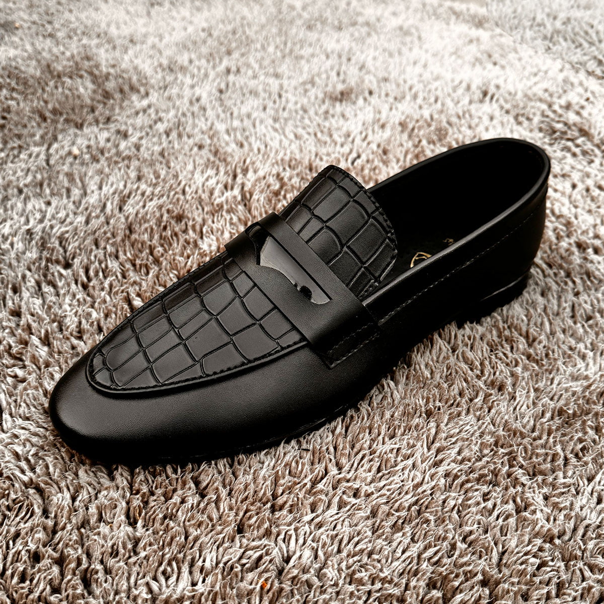 Men’s loafer shoes