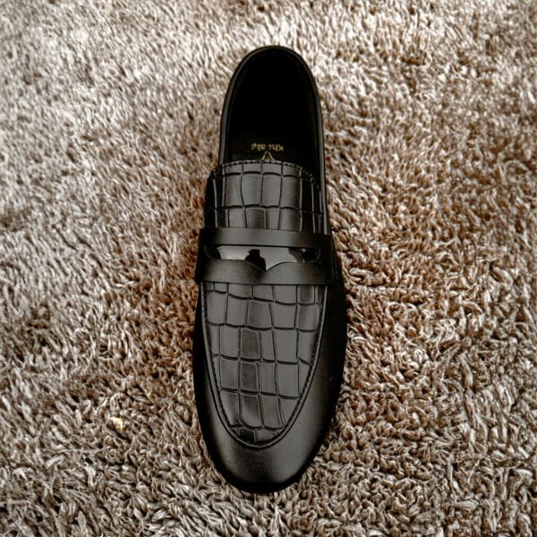 Men’s loafer shoes