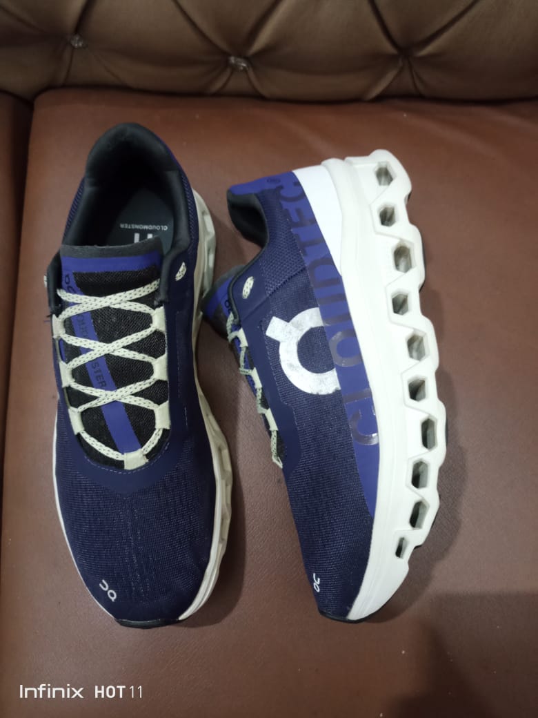 Men’s sneaker shoes