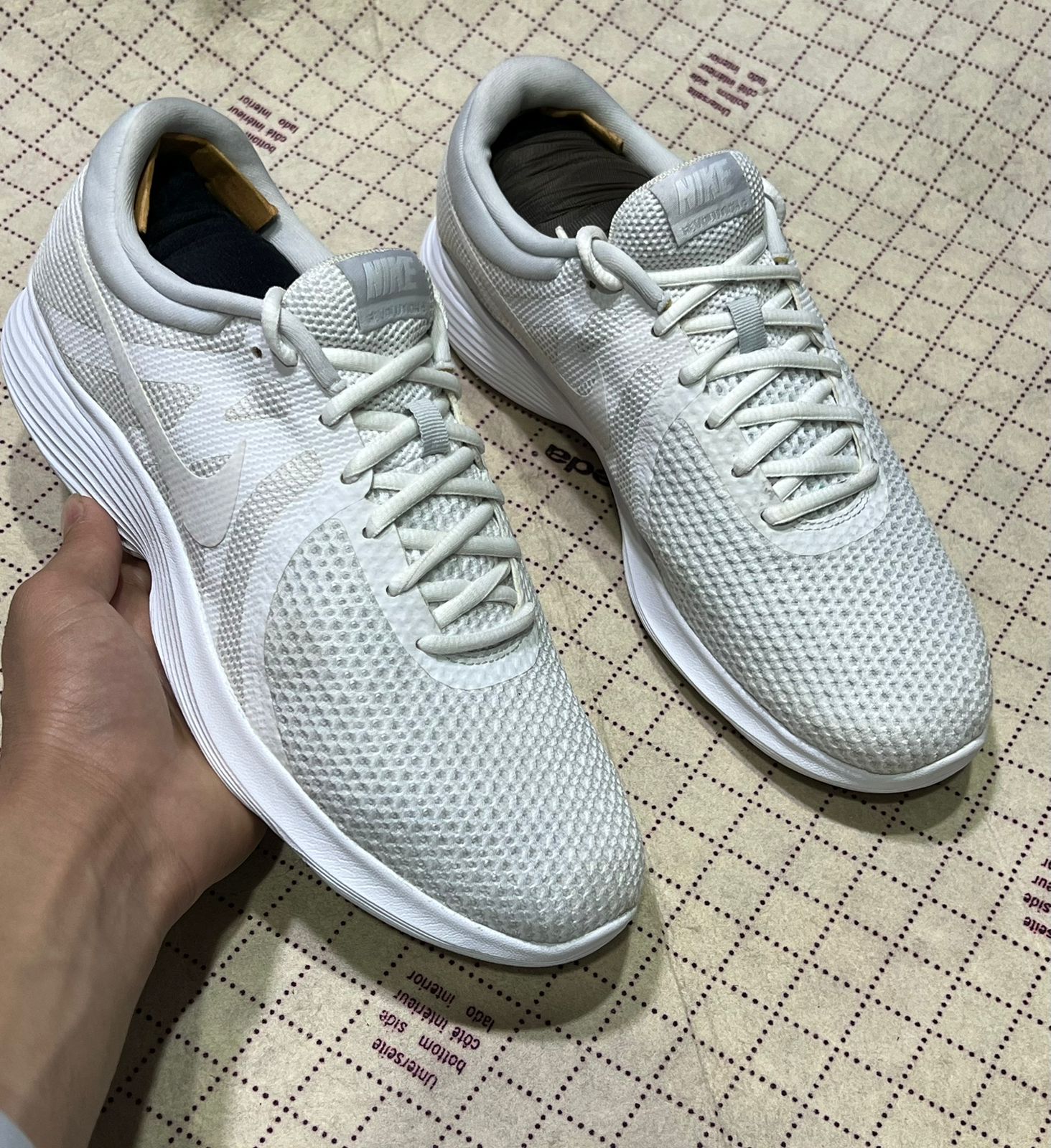 Men’s sneaker shoes