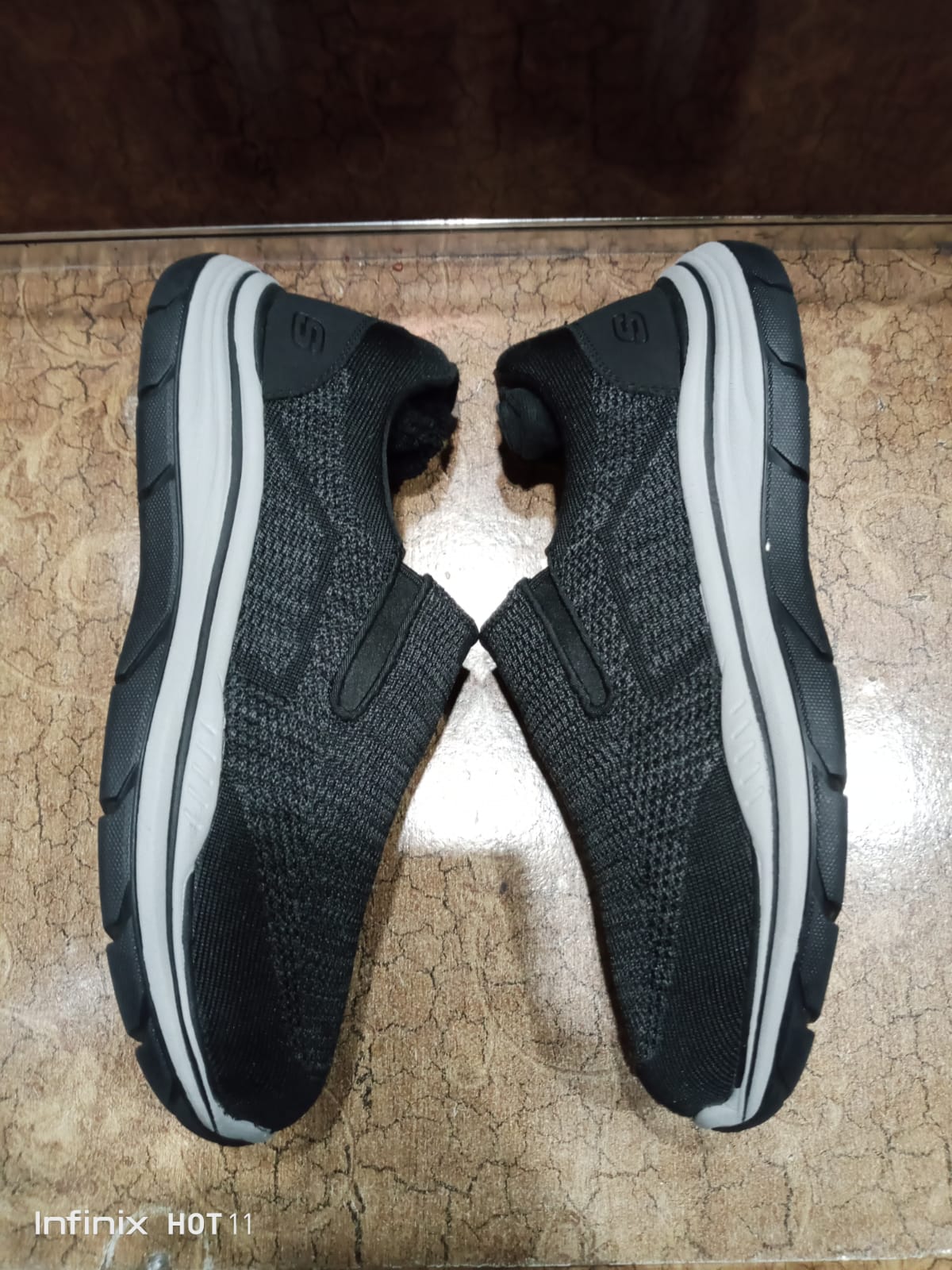 Men’s sneaker shoes