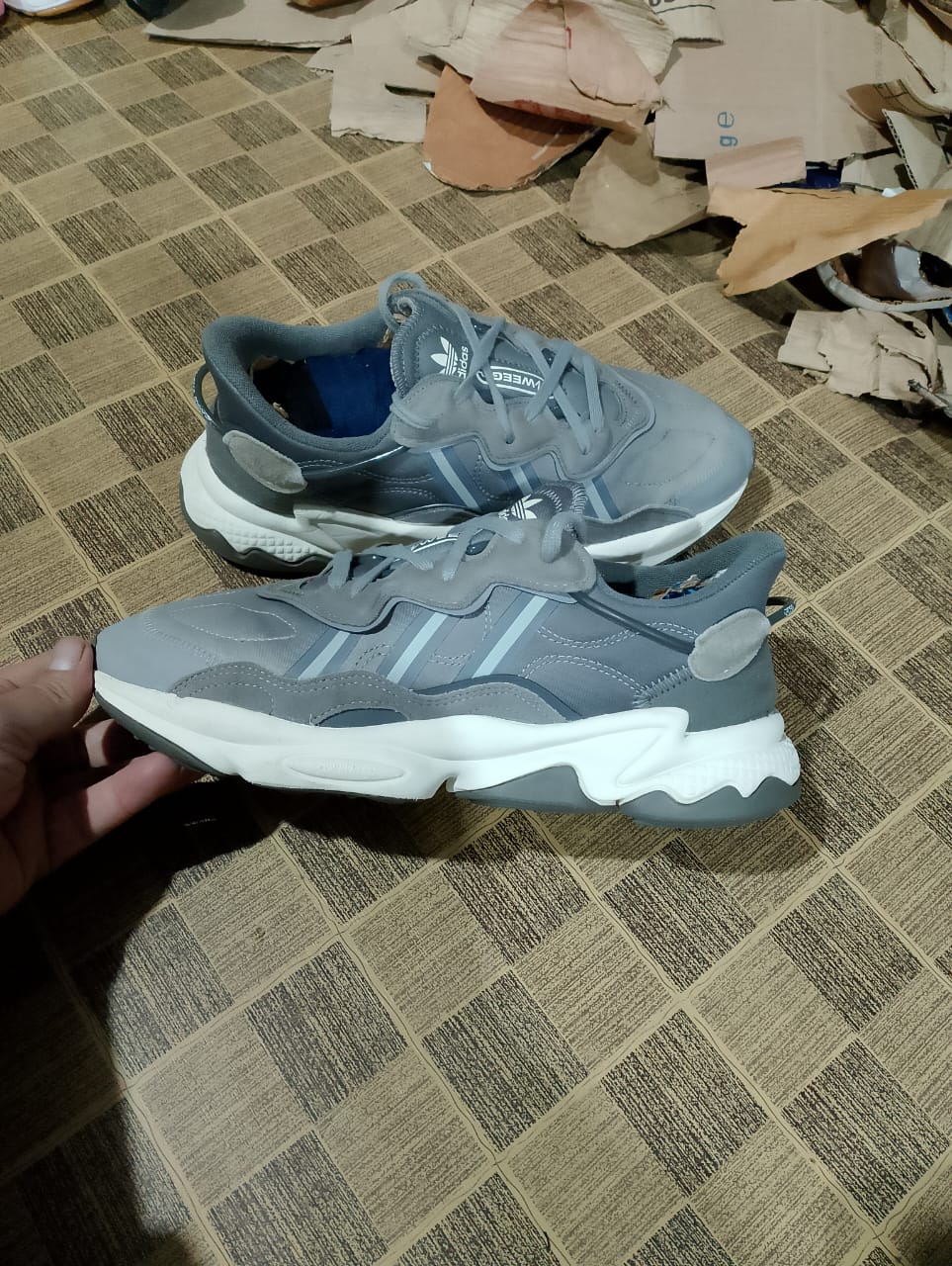 Men’s sneaker shoes