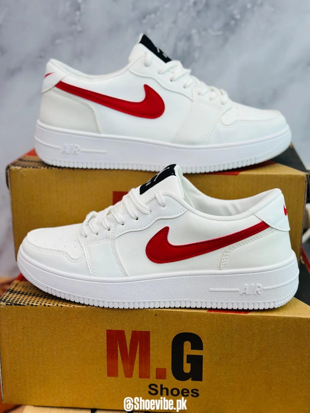 Men’s sneakers shoes