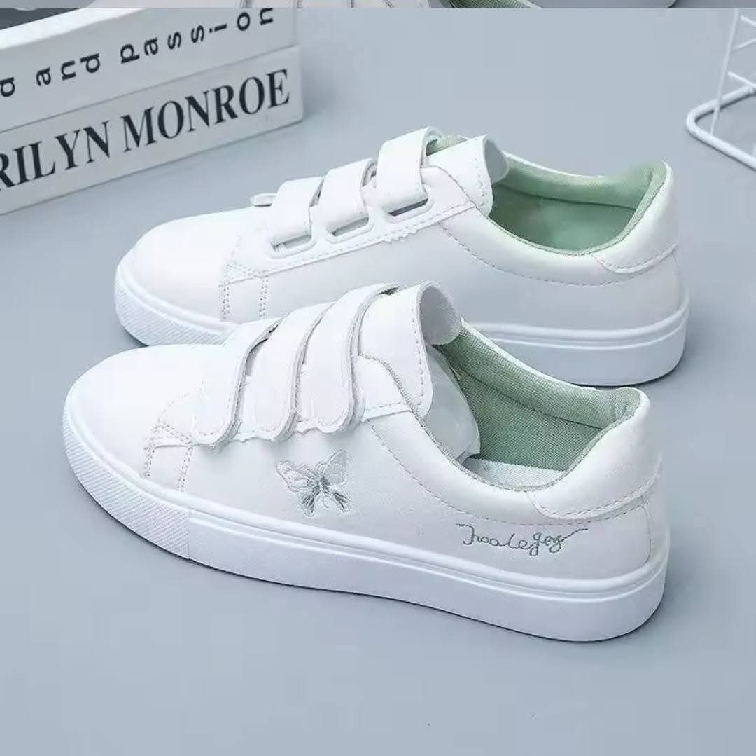 Women sneaker shoes