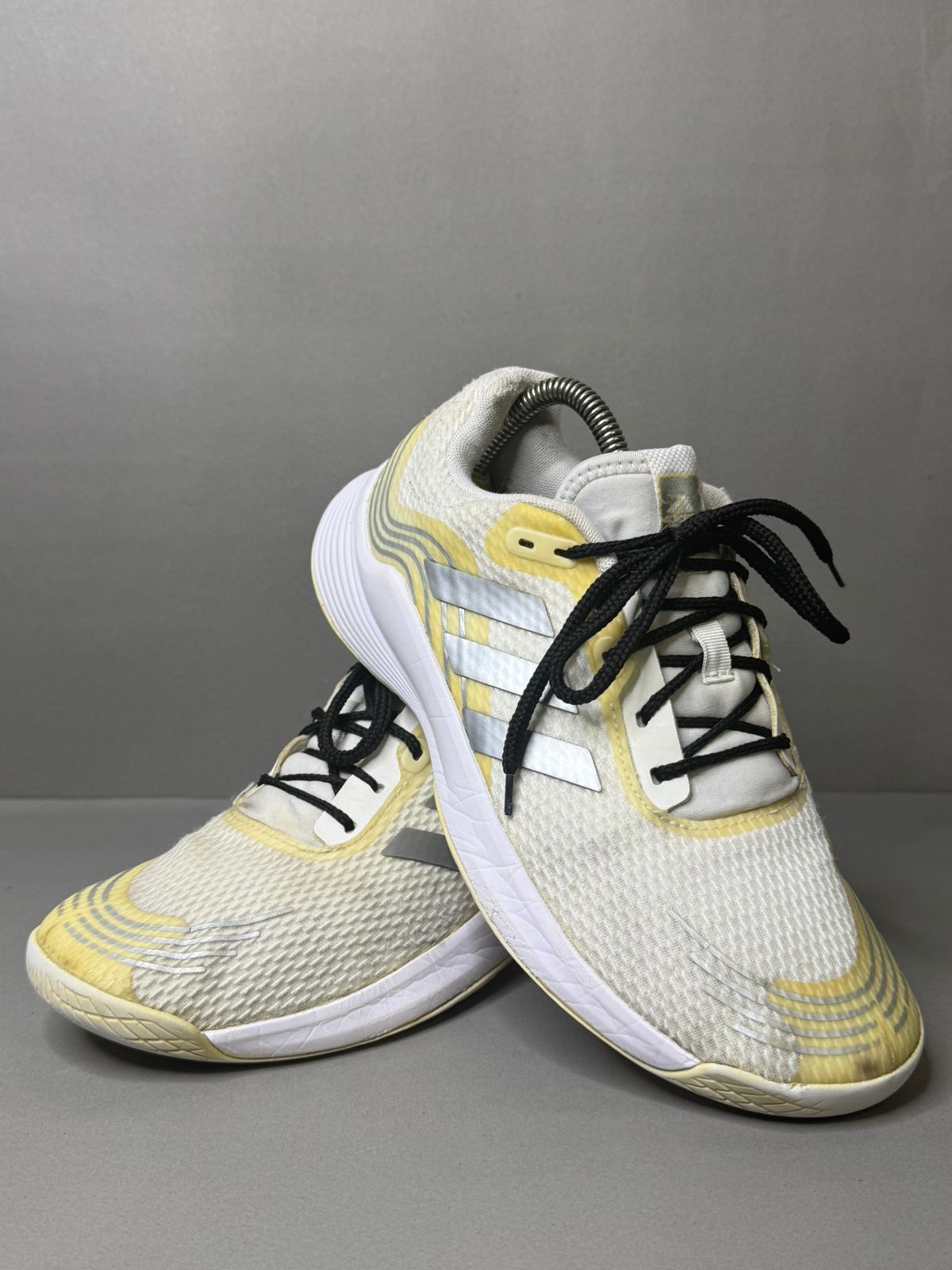 Men’s sneaker shoes