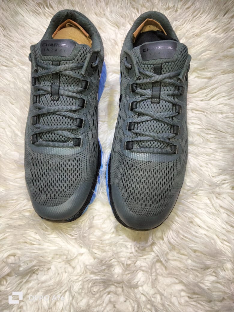 Men’s sneaker shoes