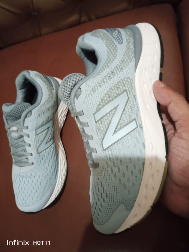 Men’s sneaker shoes