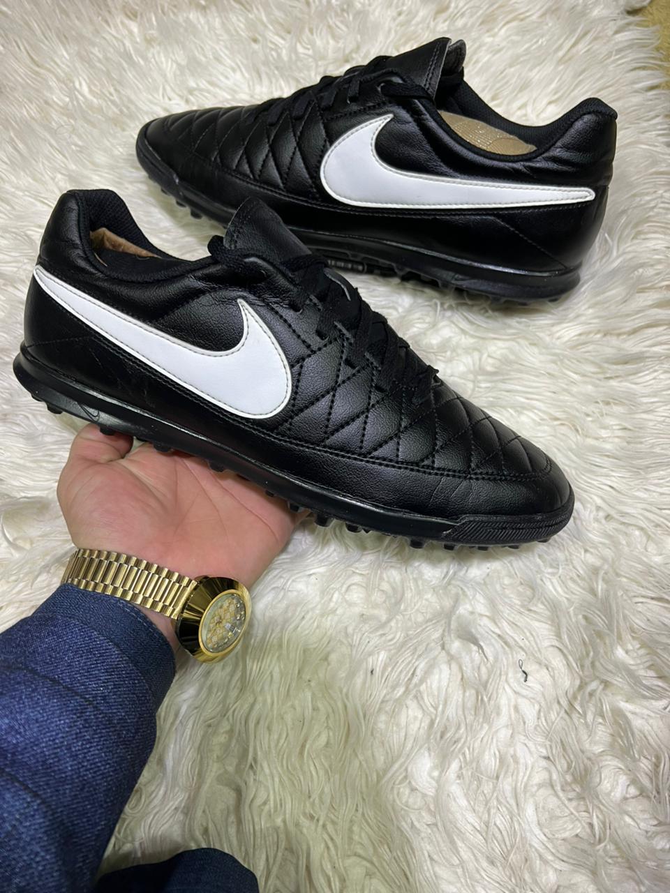 Men’s sneaker shoes