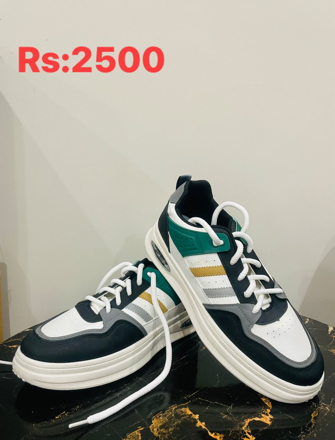 Men’s sneaker shoes