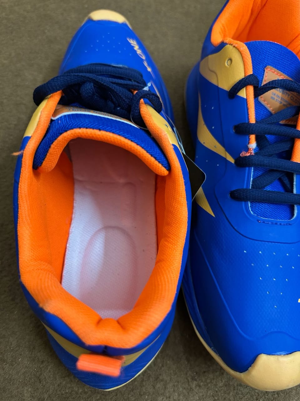 Men’s sneaker shoes