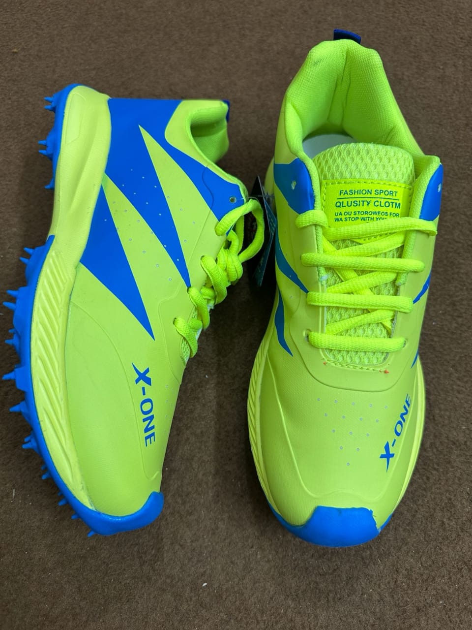 Men’s sneaker shoes