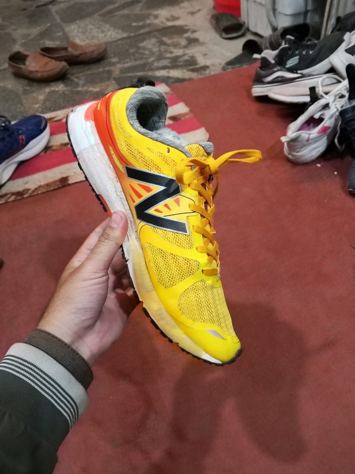 Men’s sneaker shoes