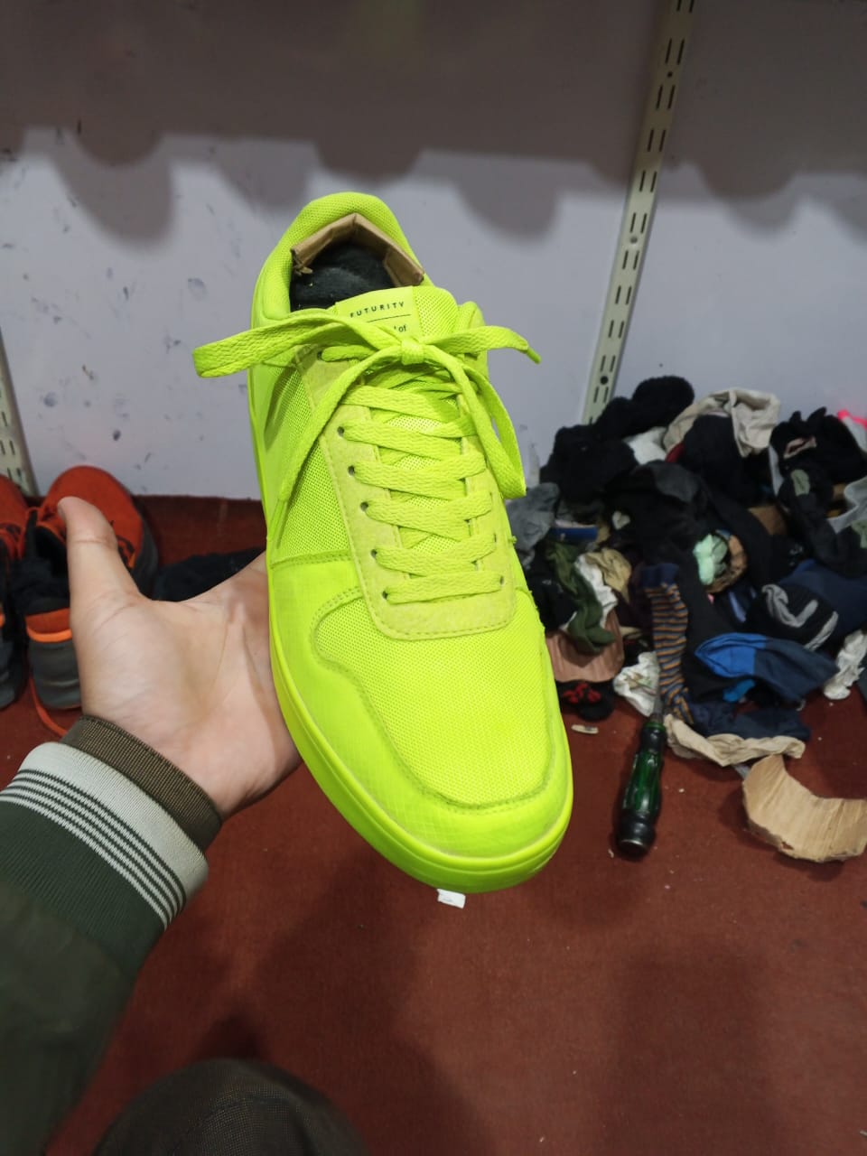 Men’s sneaker shoes