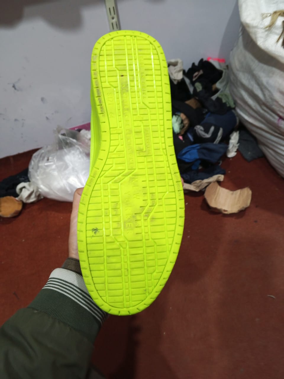 Men’s sneaker shoes