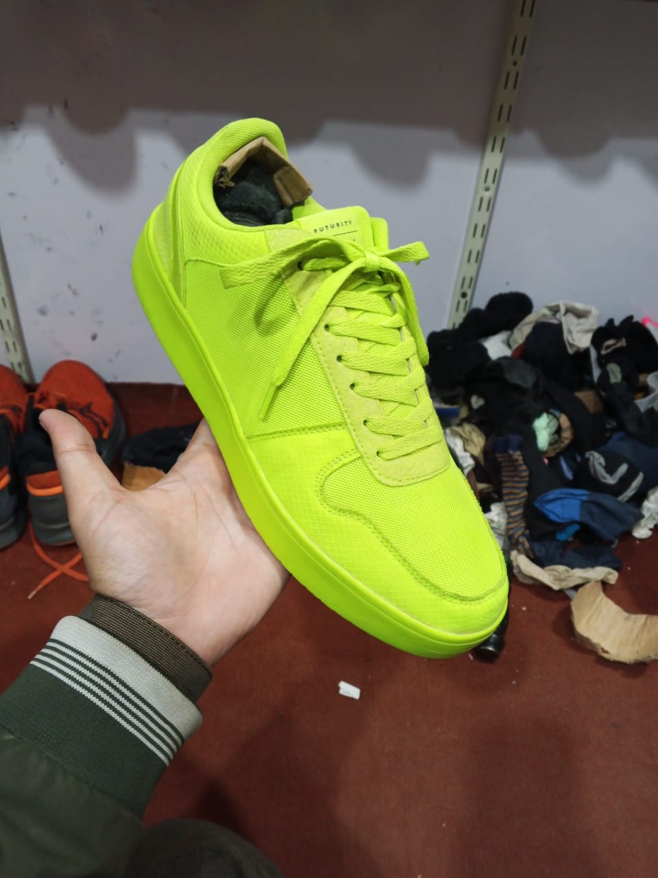 Men’s sneaker shoes