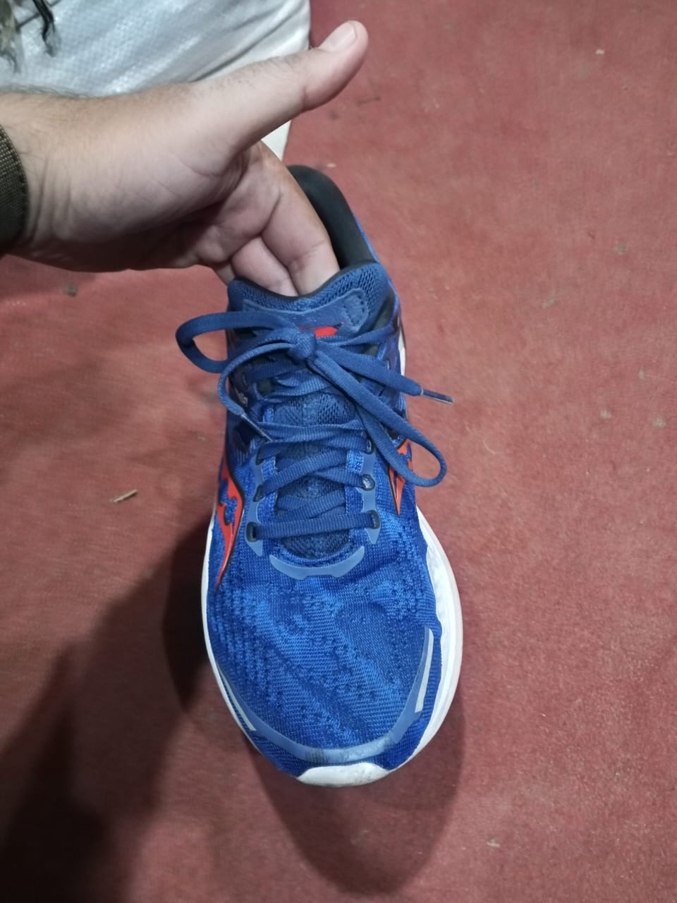 Men’s sneaker shoes