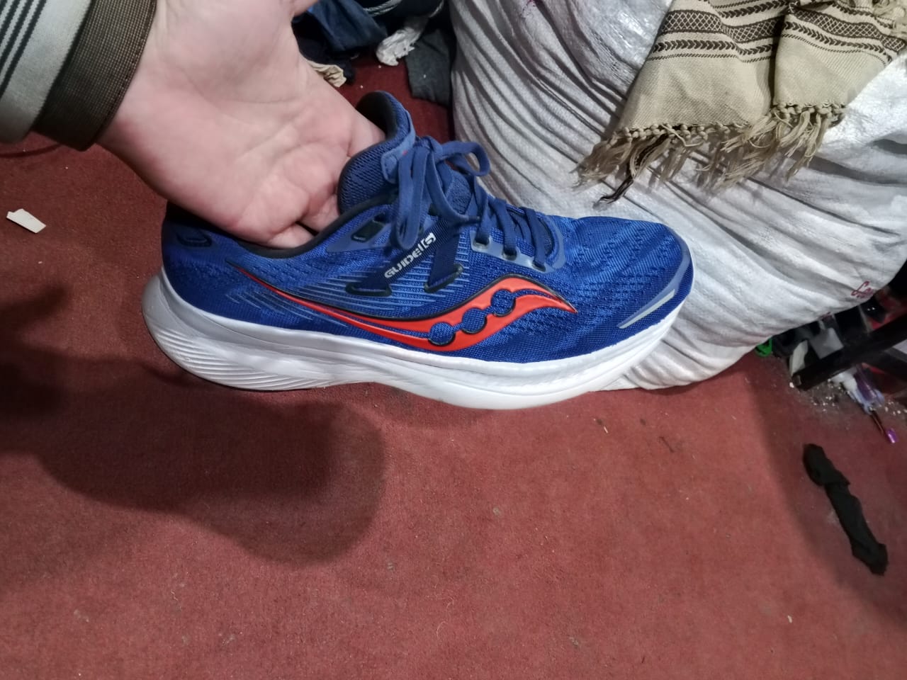 Men’s sneaker shoes