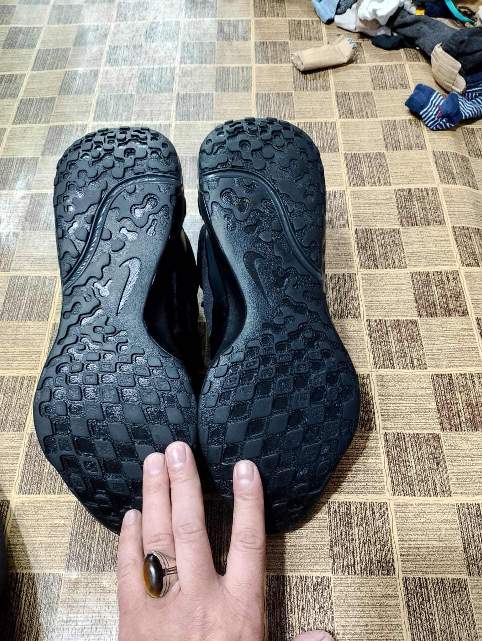 MEN’S SNEAKER SHOES