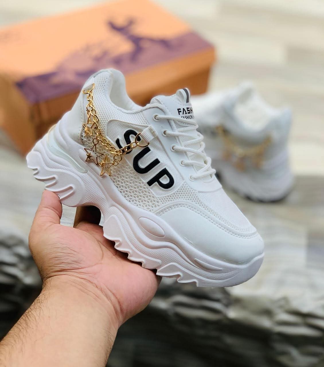 WOMEN SNEAKER SHOES