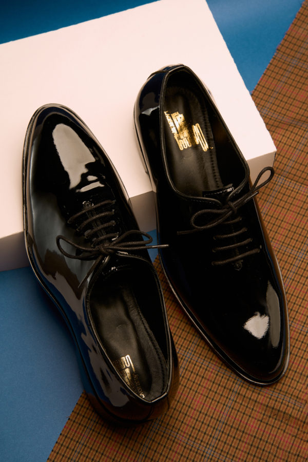 Men’s dress shoes