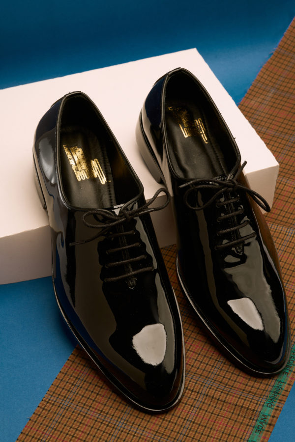 Men’s dress shoes