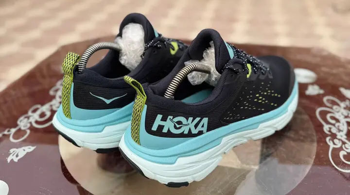 Men’s sneaker shoes