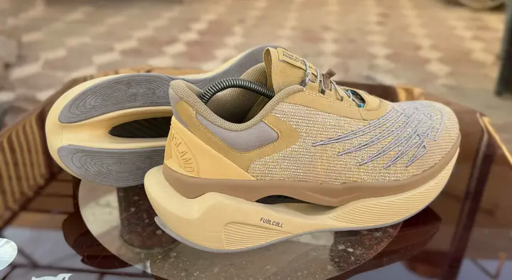 Men’s sneakers shoes