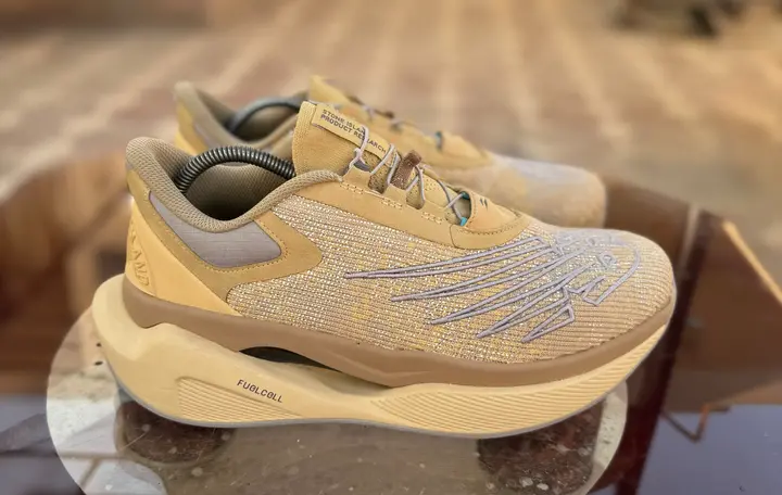 Men’s sneakers shoes